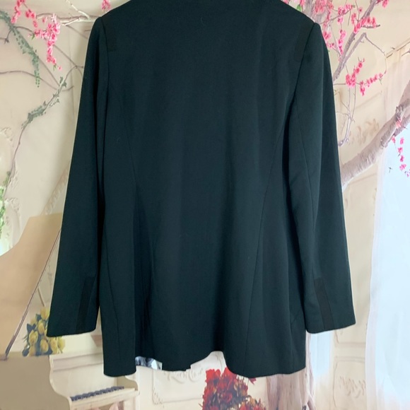 NEW Katherine Barclay Floral lined boyfriend blazer in Black - Picture 5 of 9